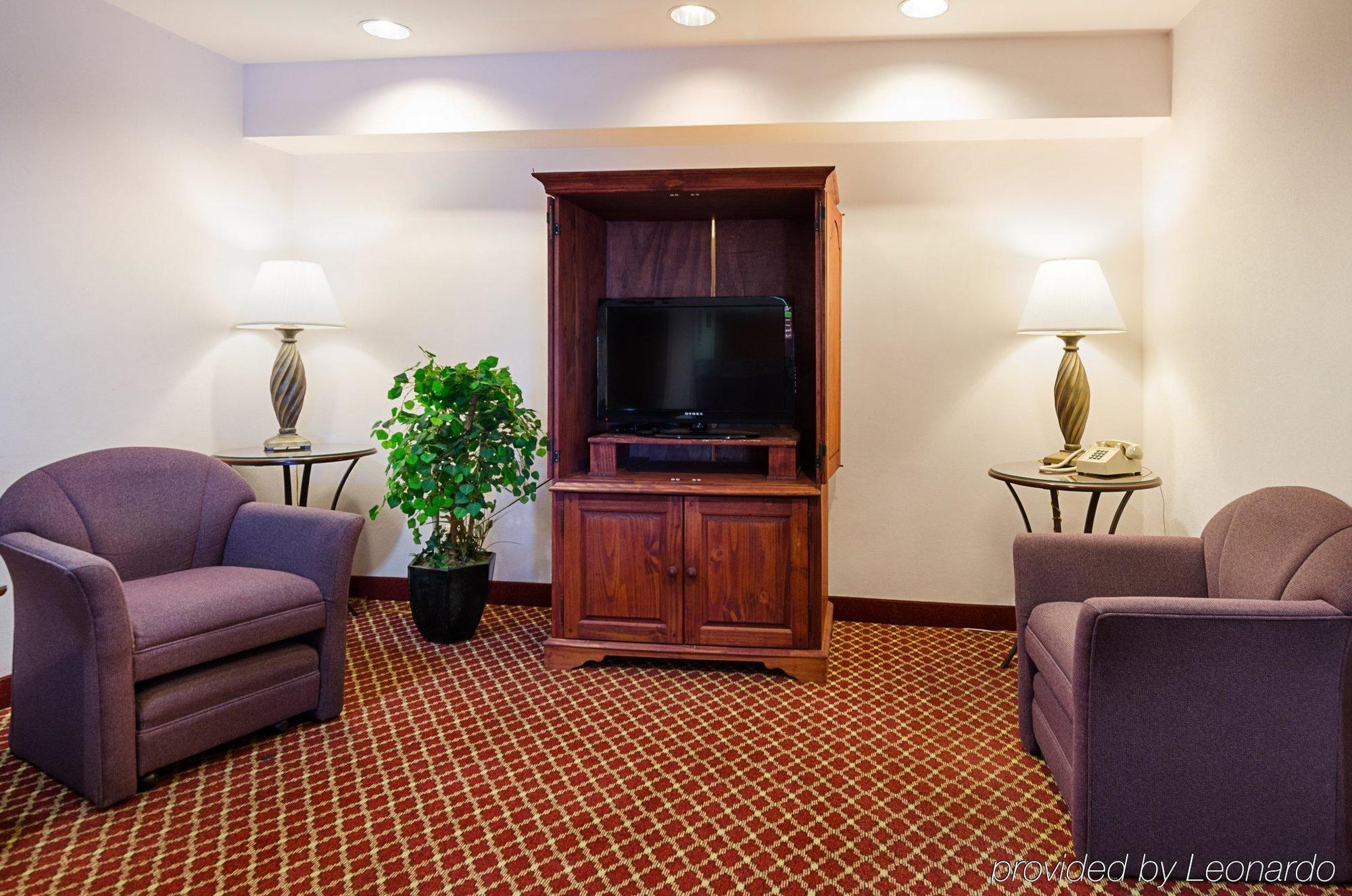 Econo Lodge Inn & Suites 约翰逊城 外观 照片