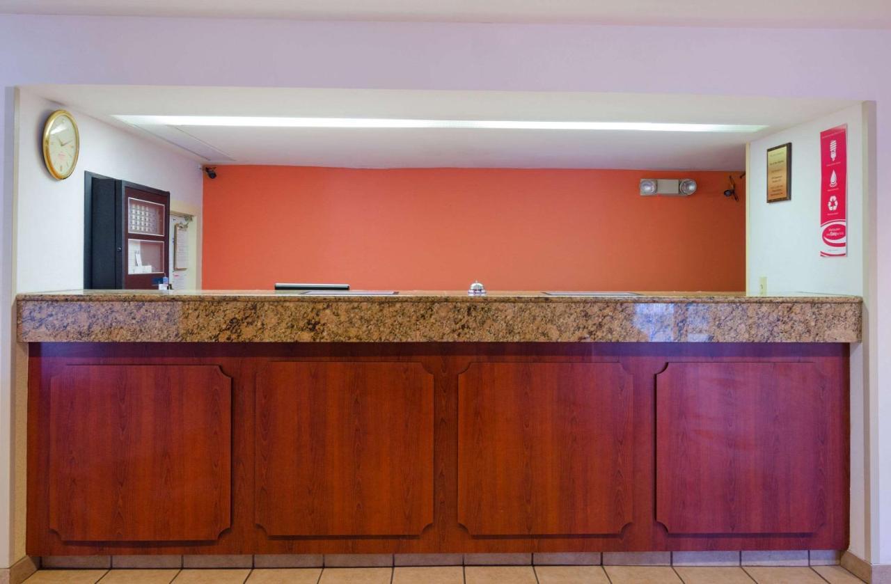 Econo Lodge Inn & Suites 约翰逊城 外观 照片